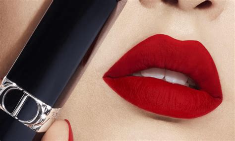 Best Dior Lipstick Guide (Plus Extra Lip Gloss Recommendations!).